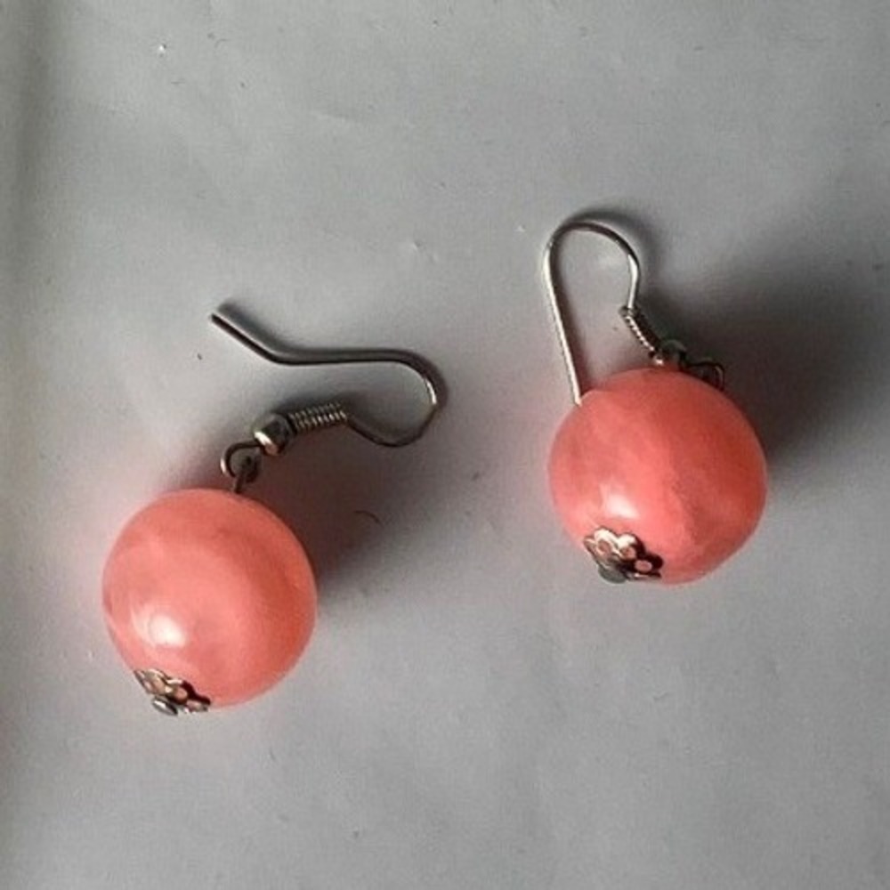 Pink Beaded Hoop Earrings‎